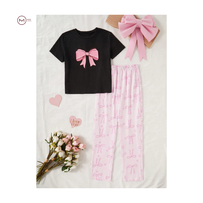 تصویر  ست لباس خواب دخترانه شامل تی‌شرت و شلوارک با طرح پروانه